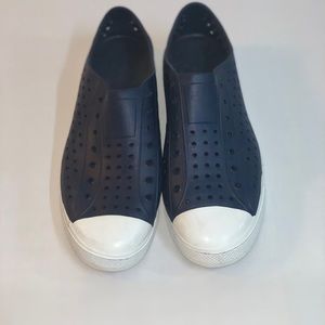 Men’s water shoes size 12